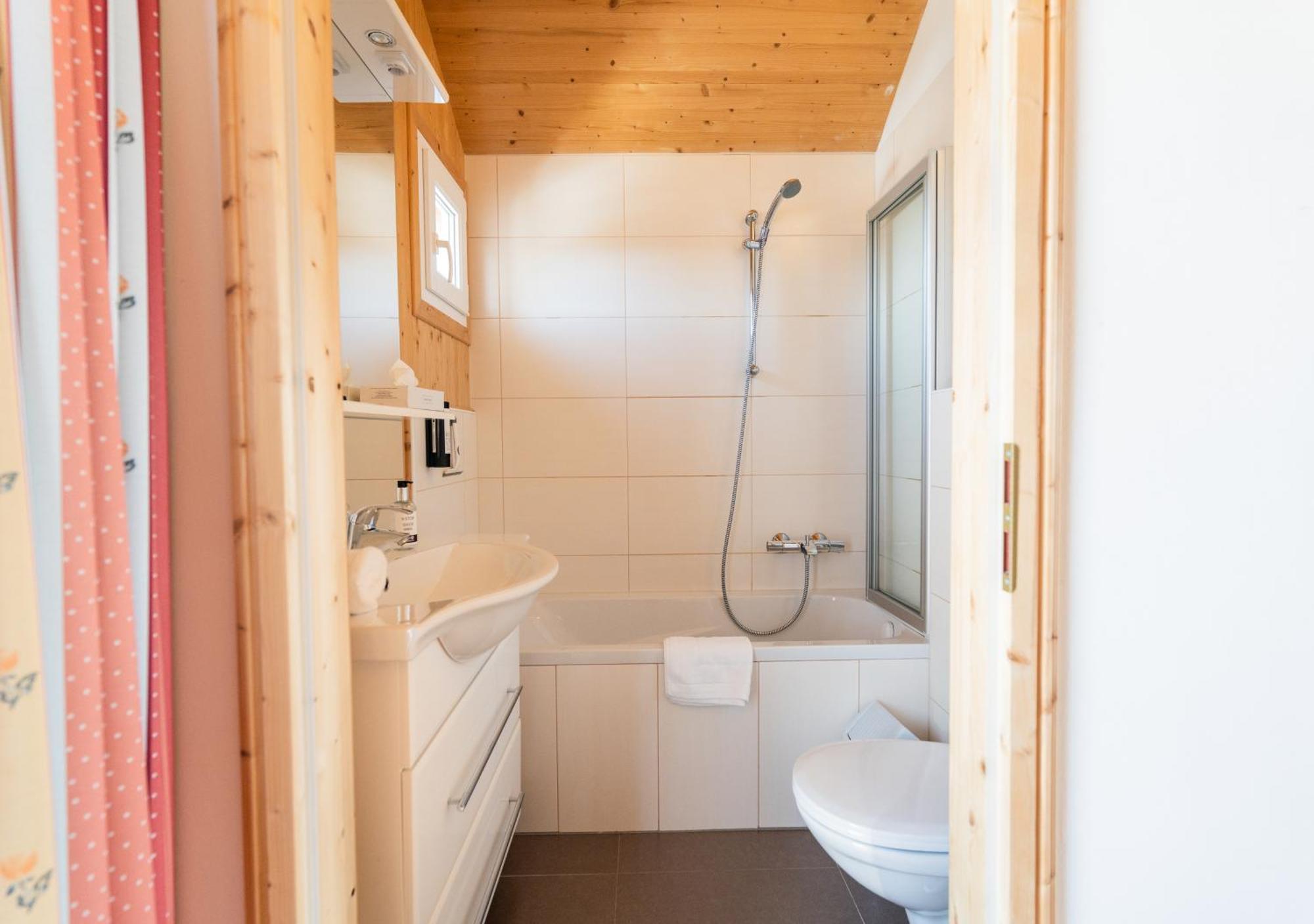 1A Chalet Eck - Wandern, Grillen, Panorama Sauna! Klippitztorl المظهر الخارجي الصورة